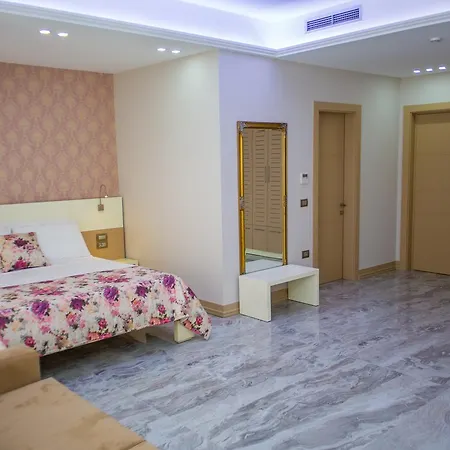 호텔 Koral Durrës